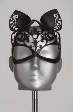 Lilly Luxury Leather Couture Cat Mask by VoyeurX